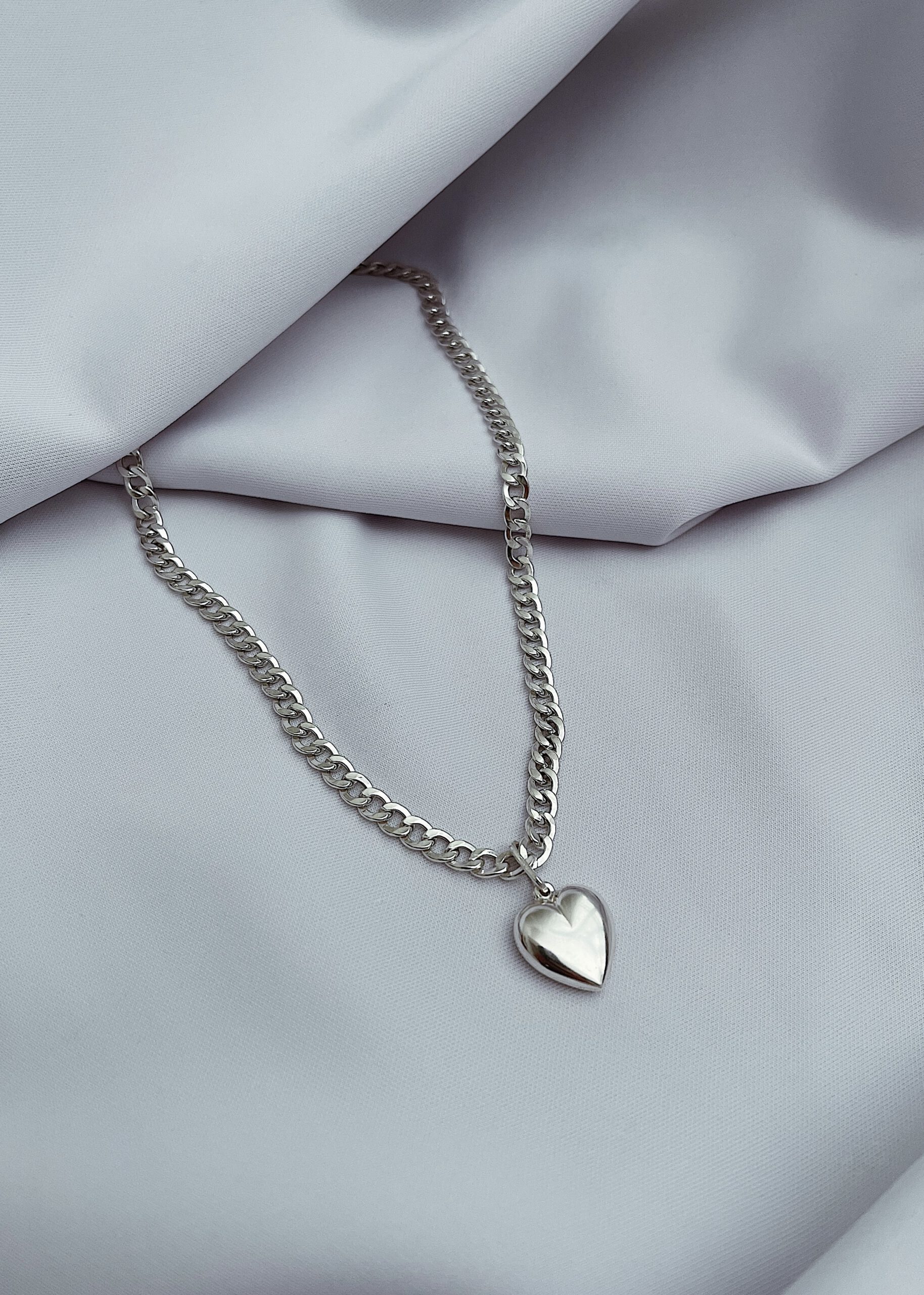 AMOR NECKLACE